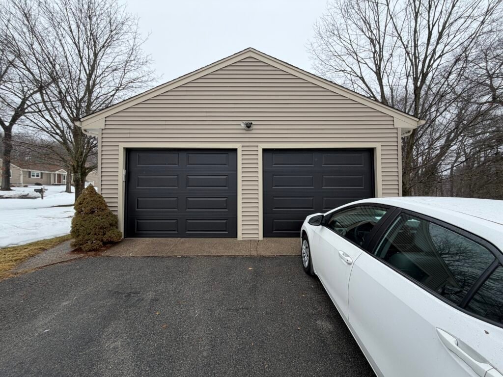 How Much Does Garage Door Repair Costt